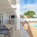 Casa Branca Fuzeta By Junto Ao Mar