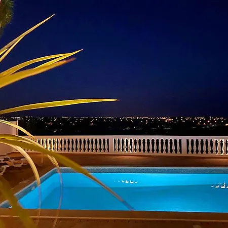 Casa Branca Fuzeta By Junto Ao Mar